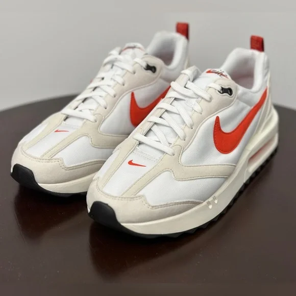 Nike Air Max Dawn sneakers - Picture 4 of 9